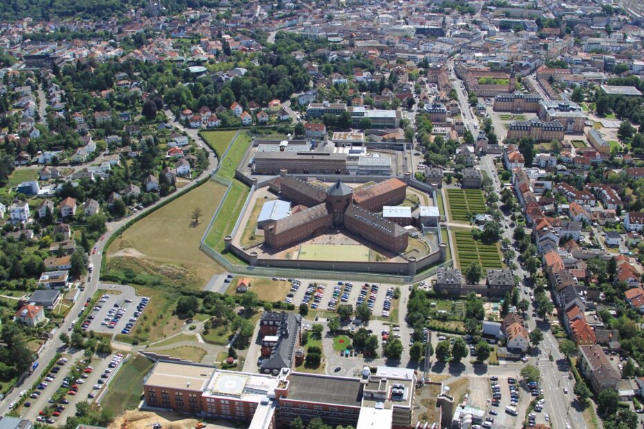 JVA Bruchsal mit einer Drohne von oben fotografiert