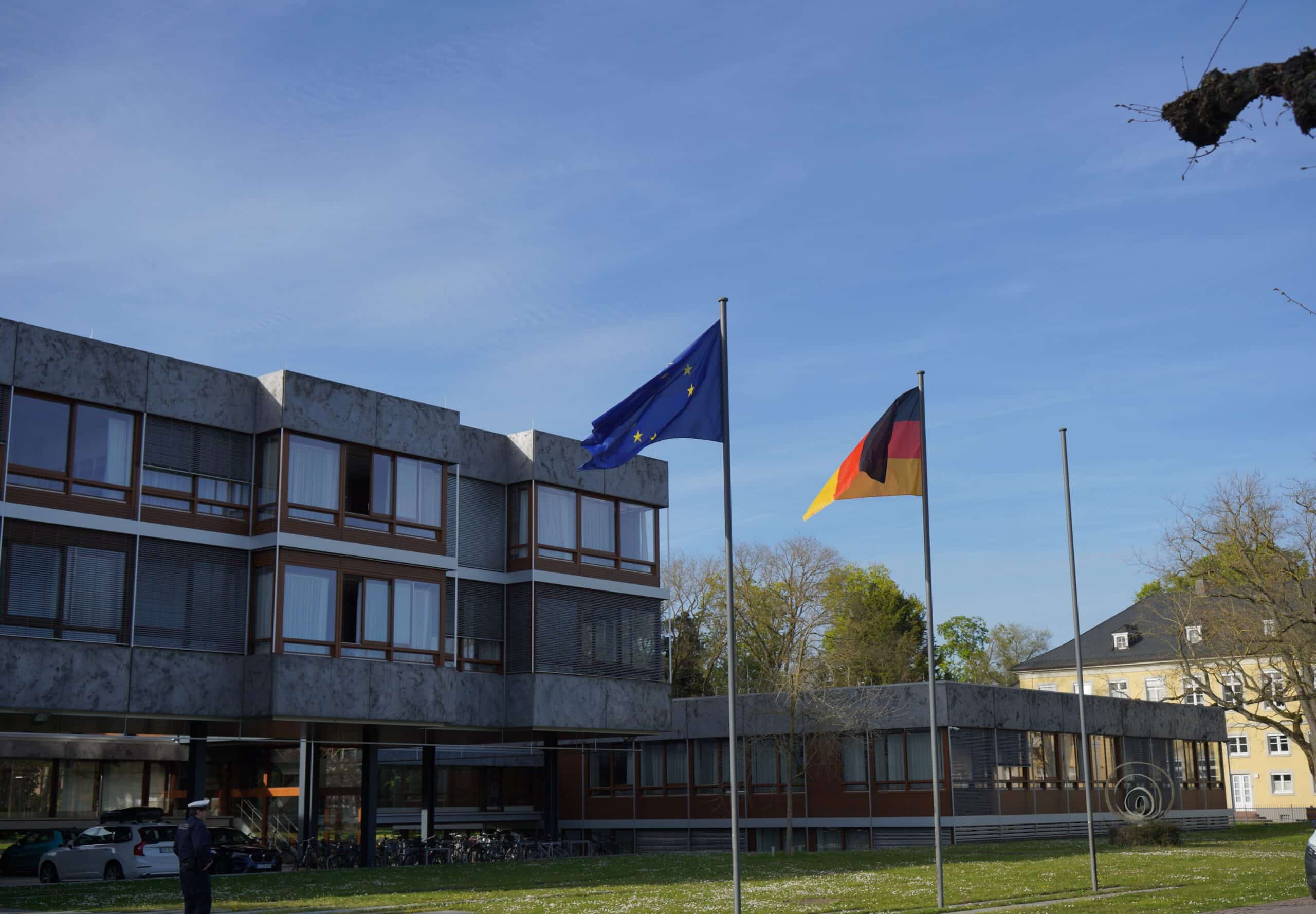 Podiumsgespräch „Regiert Karlsruhe mit?“ Zur Rolle des Bundesverfassungsgerichts im demokratischen Rechtsstaat